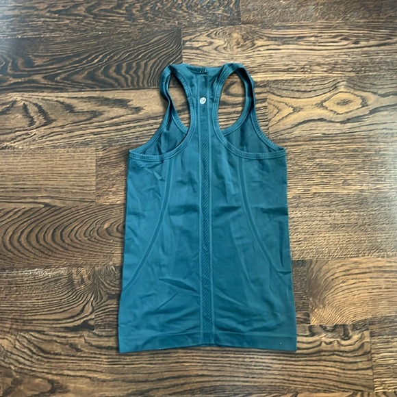 Swiftly Tech Racerback Tank
Top 2.0 - Picture 2 of 2